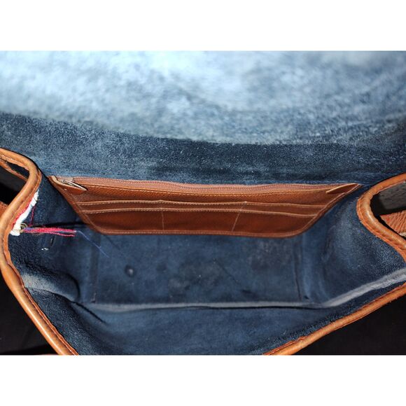 Dooney & Bourke All Weather Pebble Leather Crossbody Bag - Picture 8 of 9